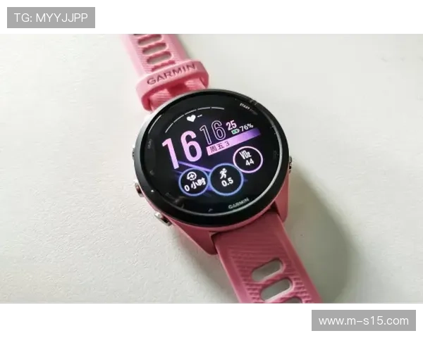 自适应算法动态调整运动强度,智能装备提供个性化挑战体验。